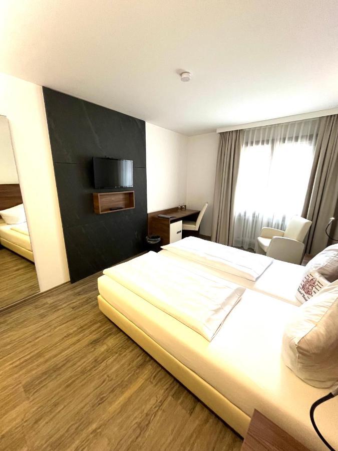 Hotel Doctor Weinstube Бернкастель-Кюс Экстерьер фото